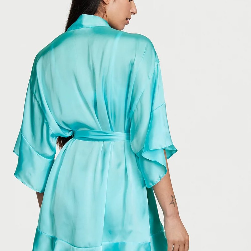 Victoria's Secret Georgette Flounce Robe - Cool Aqua - M/L - NWT - Picture 2 of 4